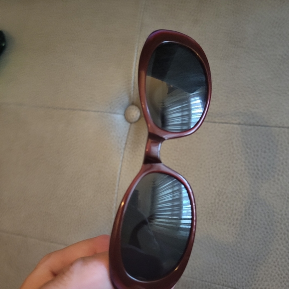 Oroton sunglasses - Picture 6 of 6